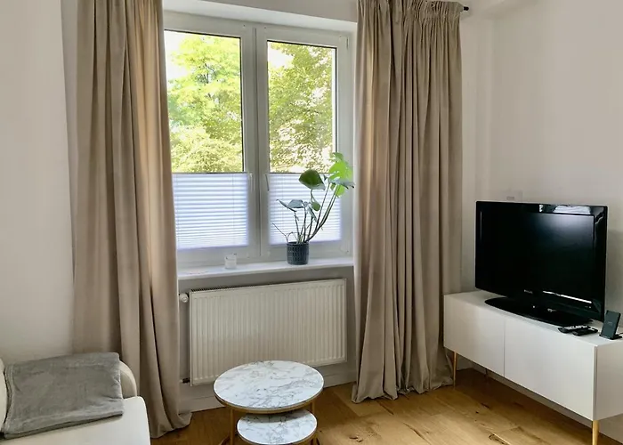 Centrum Marszalkowska 28 - Pl. Zbawiciela Варшава